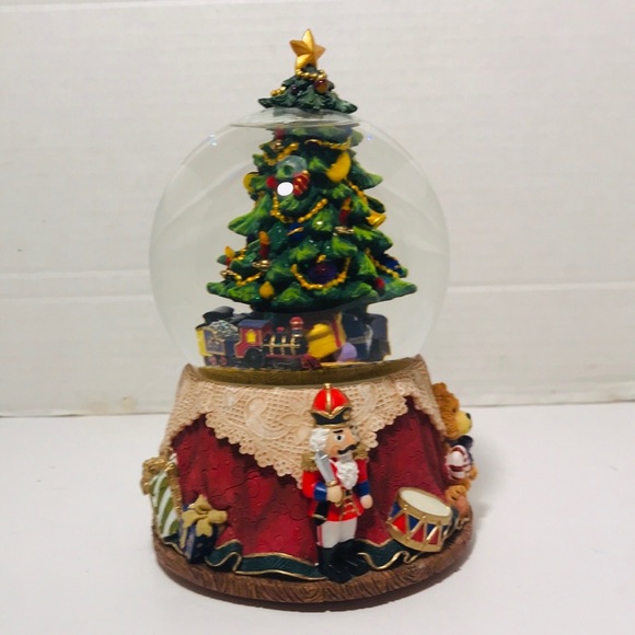 San Francisco Music Box Nut Cracker Moving Train - Picture 2 of 9